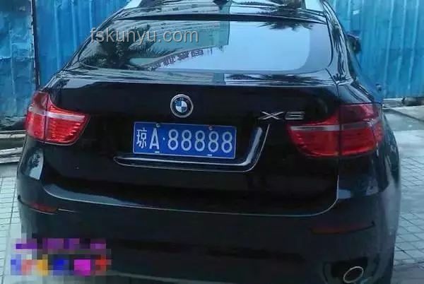 豪车车主如何获取“985”车牌为高考彩头